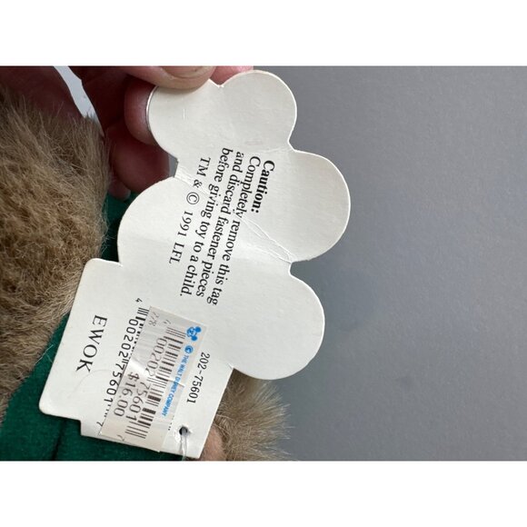 Vintage 1991 Mouseketoys Ewok Plush Teddy Bear Stuffed Animal With Green Cape 11 - Picture 3 of 10